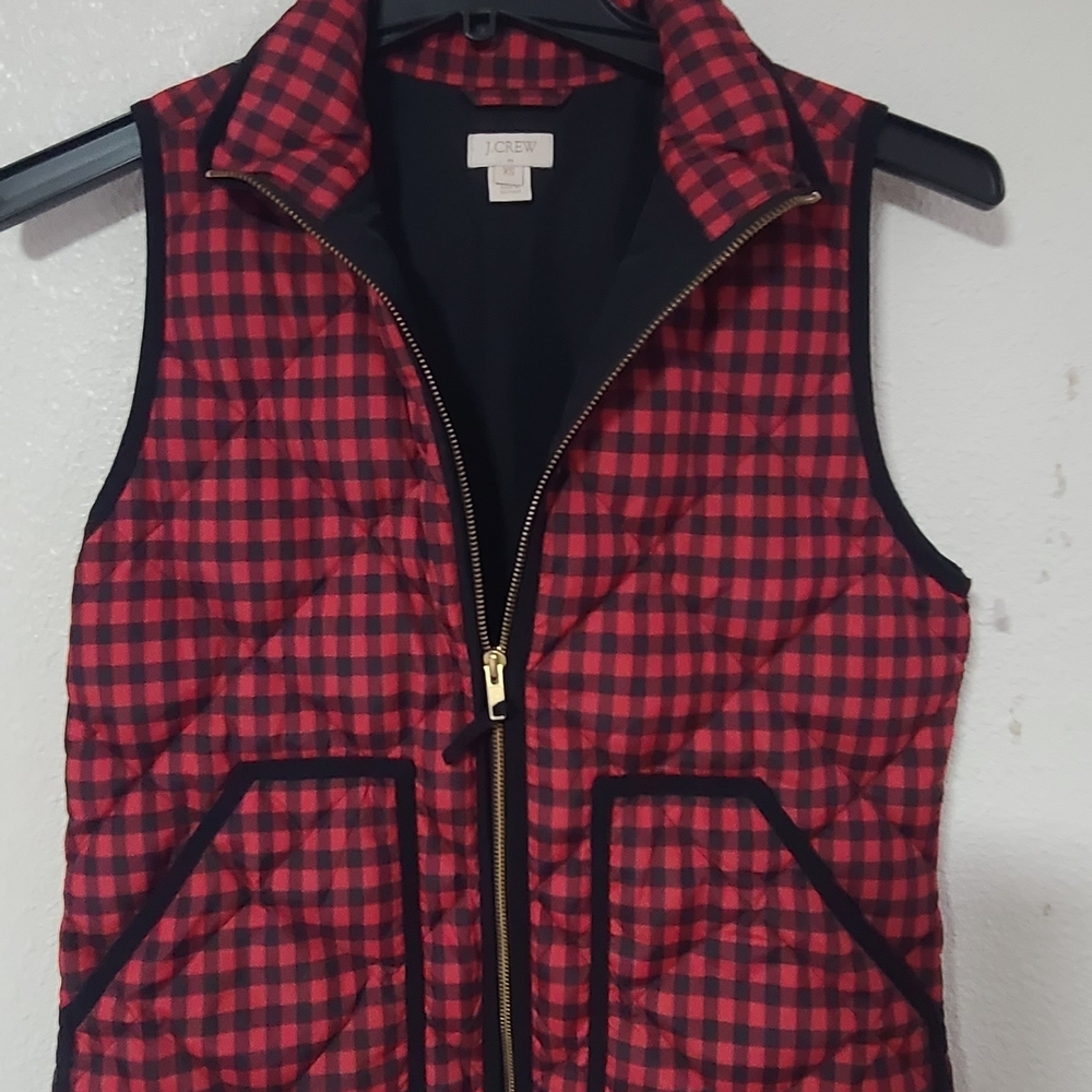 J.Crew Red & Black Buffalo Plaid Quilted Vest - Picture 2 of 8